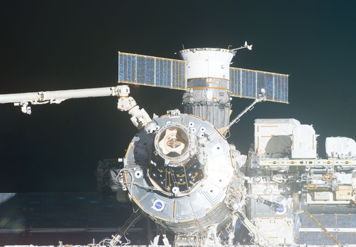 STS114-E-07406