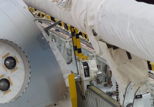 STS114-E-07428