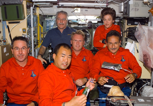 STS114-E-07864