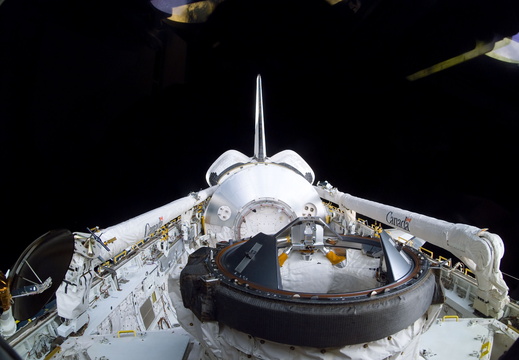 STS114-E-08243