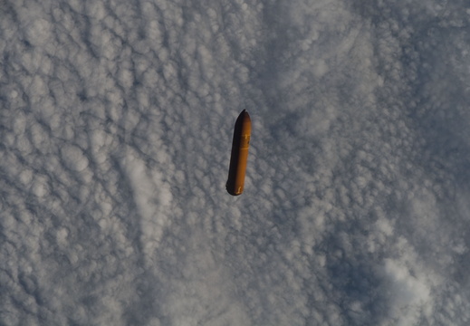 STS115-E-05093
