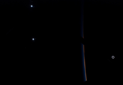 STS115-E-07625