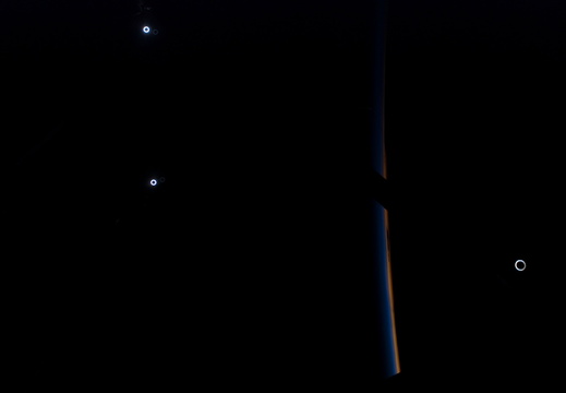 STS115-E-07626