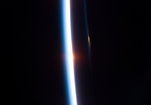 STS115-E-07845