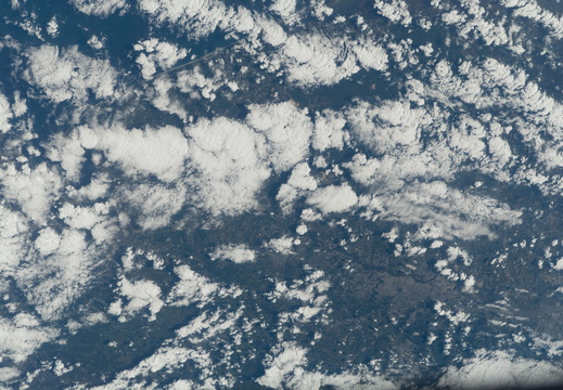 STS115-E-07874