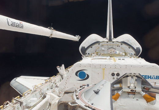 STS116-E-05206