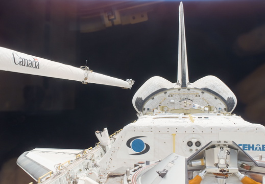 STS116-E-05208