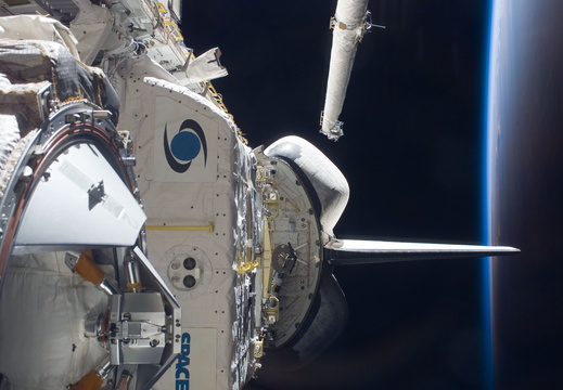 STS116-E-05226