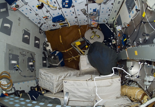 STS116-E-05350