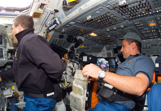 STS116-E-05370