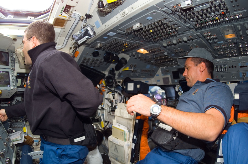 STS116-E-05370.jpg