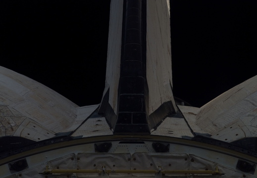 STS116-E-05388