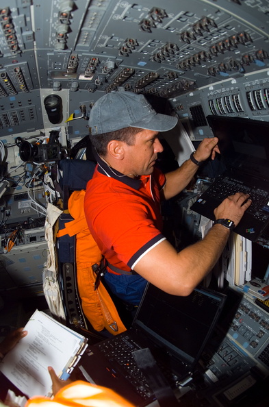 STS116-E-05396.jpg