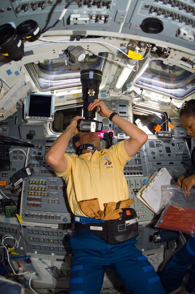 STS116-E-05457.jpg