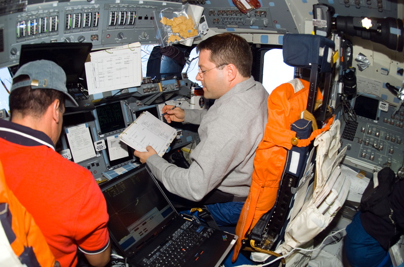 STS116-E-05467.jpg