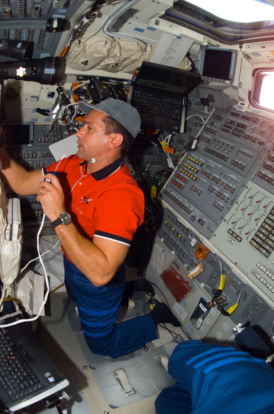 STS116-E-05565.jpg