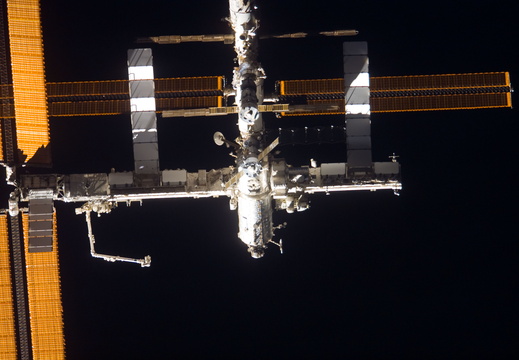 STS116-E-05623