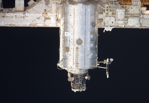 STS116-E-05632