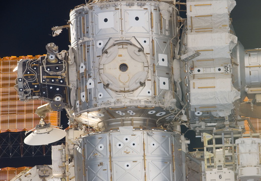 STS116-E-05674