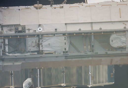 STS116-E-05712