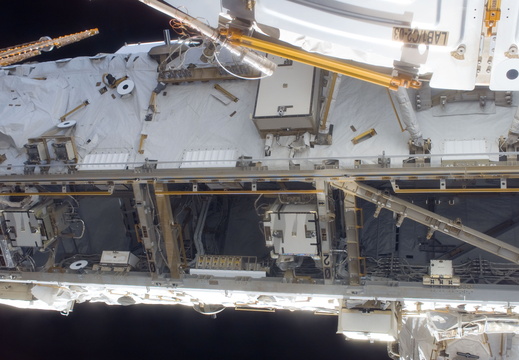 STS116-E-05768