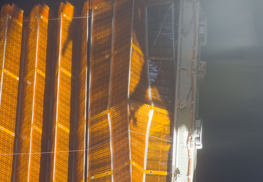 STS116-E-05796