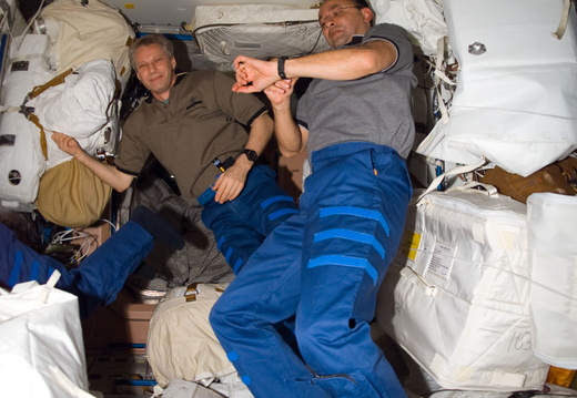 STS116-E-05822