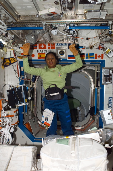 STS116-E-05824.jpg