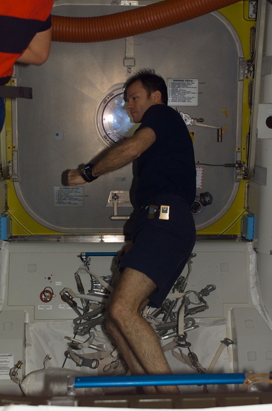 STS116-E-05863.jpg