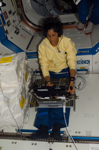 STS116-E-05866.jpg