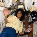 STS116-E-05875.jpg