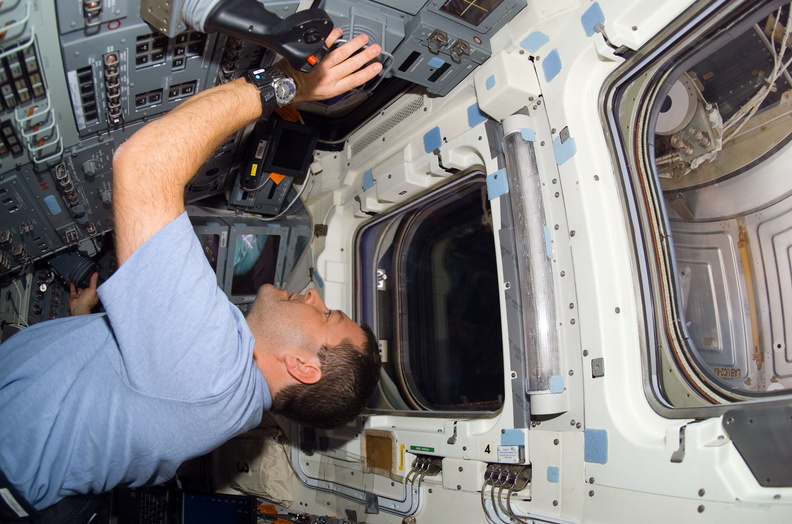 STS116-E-05934.jpg
