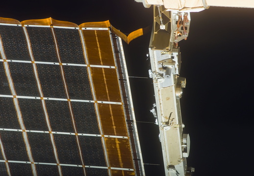 STS116-E-05941