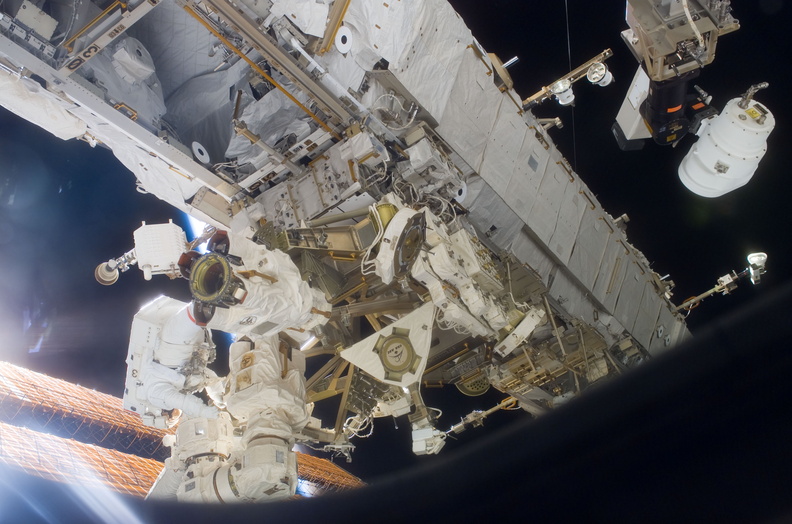 STS116-E-06197.jpg