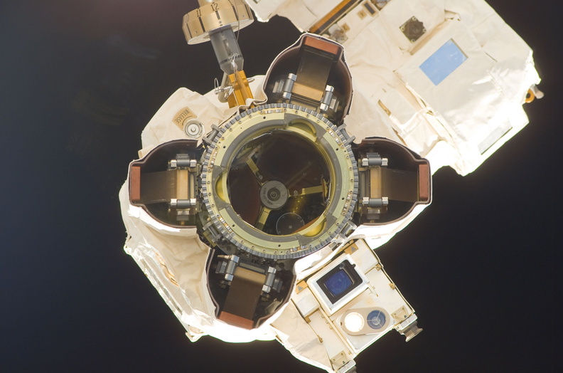 STS116-E-06289.jpg