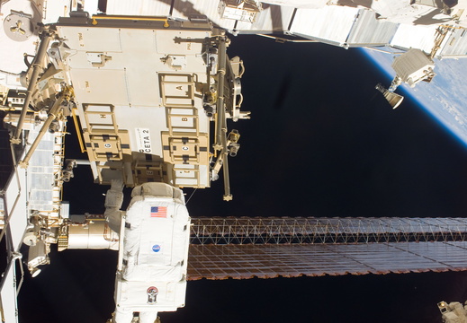 STS116-E-06305