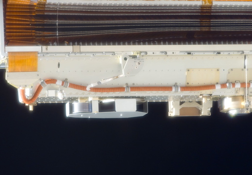 STS116-E-06379
