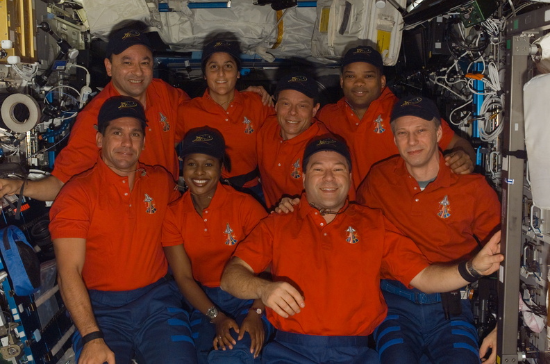 STS116-E-06433.jpg