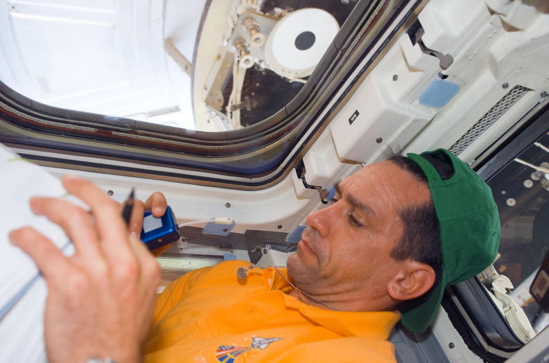 STS116-E-06594.jpg