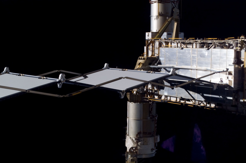 STS116-E-06732.jpg