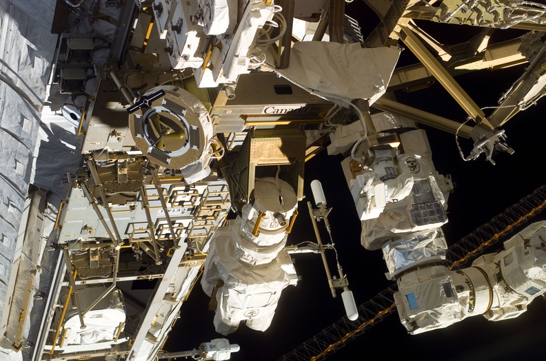 STS116-E-06735.jpg