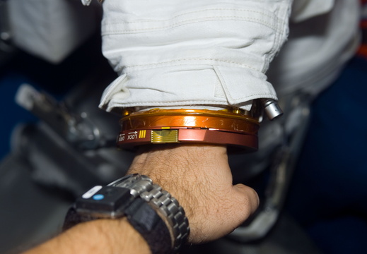 STS116-E-06769