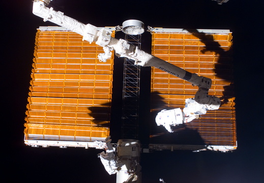 STS116-E-06857