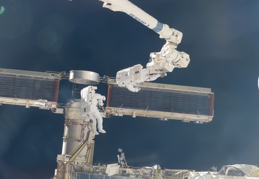 STS116-E-06867