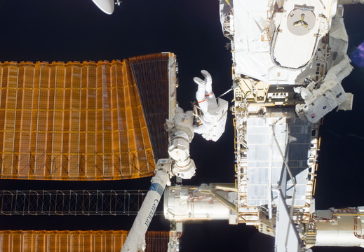 STS116-E-06958