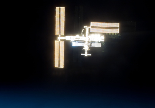 STS116-E-07160