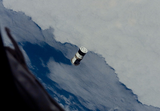STS116-E-07830