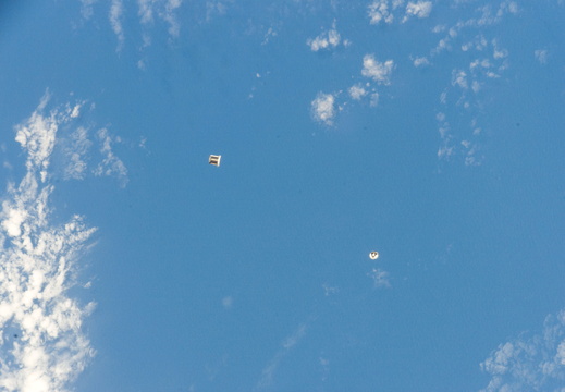 STS116-E-07854