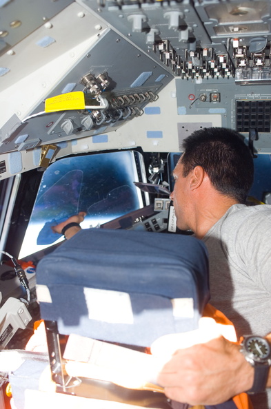 STS116-E-07892.jpg