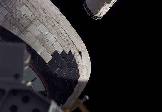 STS117-E-05029